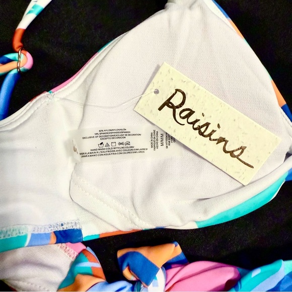 Raisins ColorBlock Bikini Top Size M NWT - Picture 5 of 6
